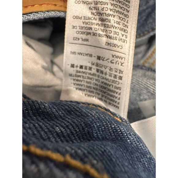 Levis Women’s 94 Baggy Blue Denim Jeans Size 34 EUC - Picture 7 of 9